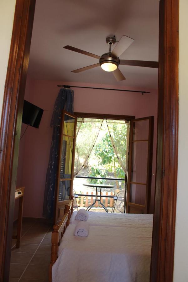 Marina 1990 Apartment Agios Georgios Pagon Exterior photo