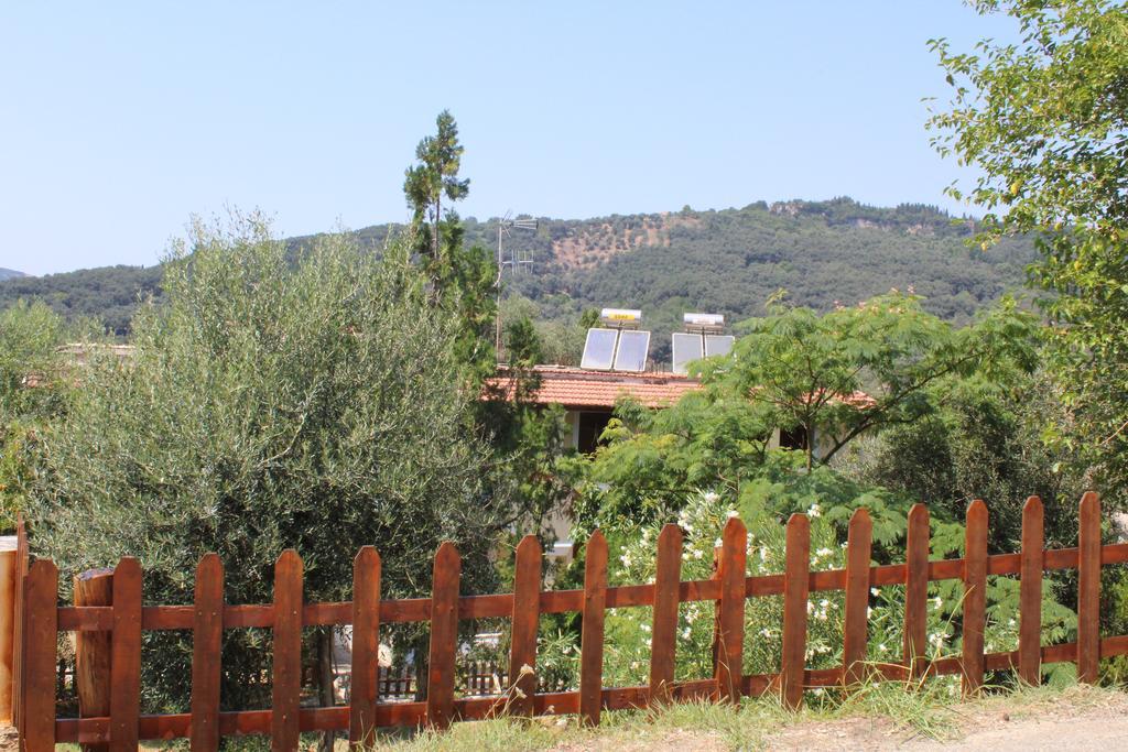Marina 1990 Apartment Agios Georgios Pagon Exterior photo