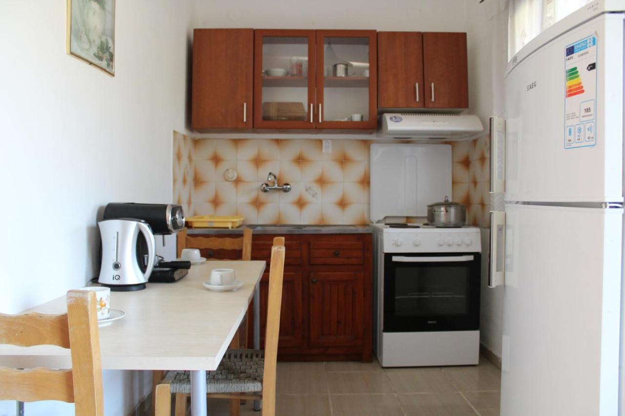 Marina 1990 Apartment Agios Georgios Pagon Exterior photo